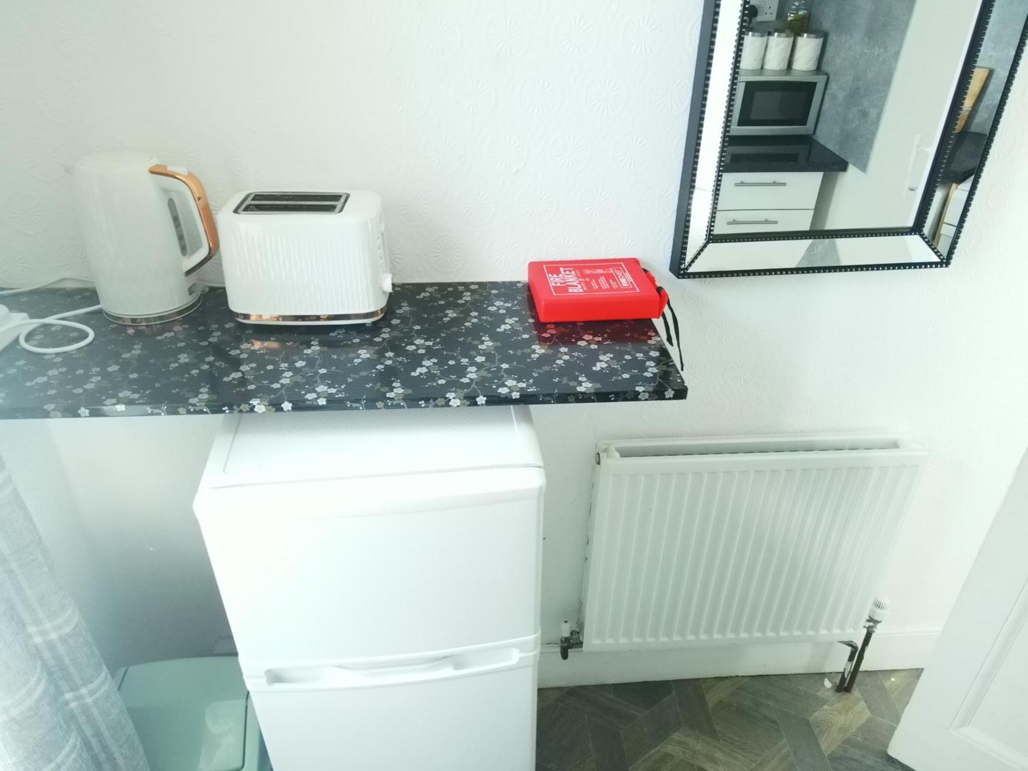 Service 2 Bed In South Wales Near Celtic Manor Icc Wales Apartment