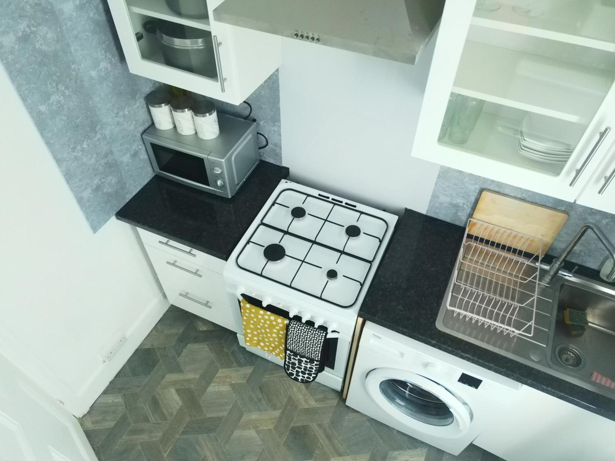 Service 2 Bed In South Wales Near Celtic Manor Icc Wales Apartment *