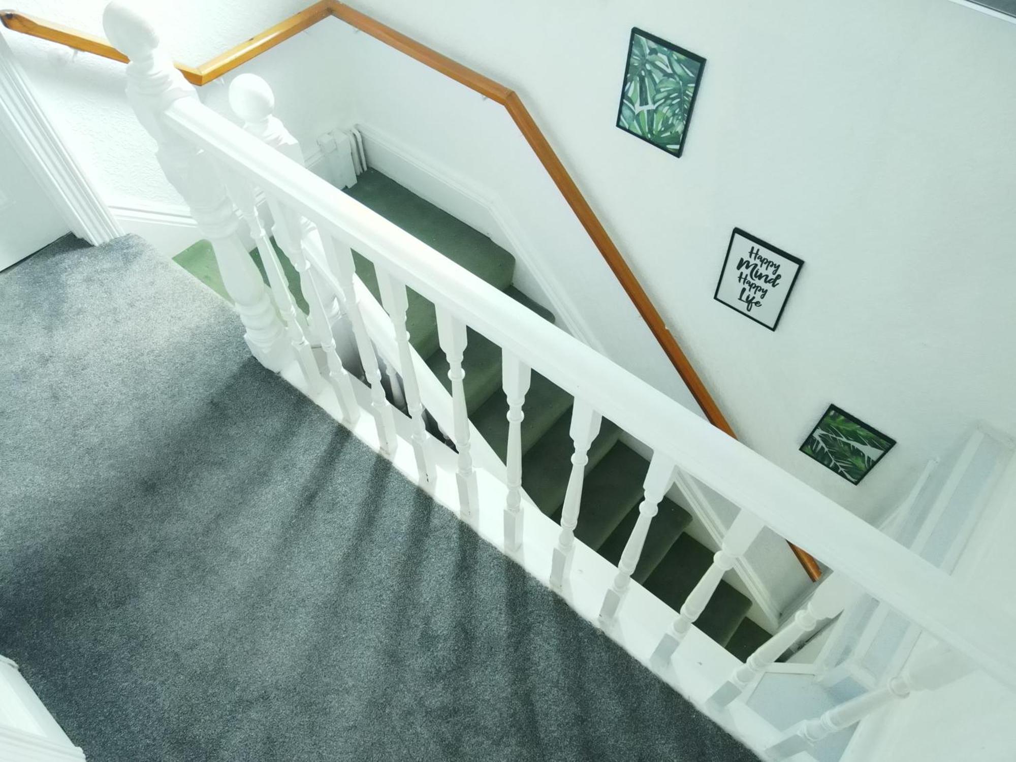 Service 2 Bed In South Wales Near Celtic Manor Icc Wales * Newport (Gwent)